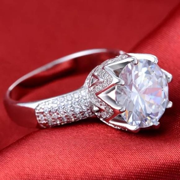 QUEEN CROWN 925 STERLING SILVER DIAMOND RING - Picture 2 of 7